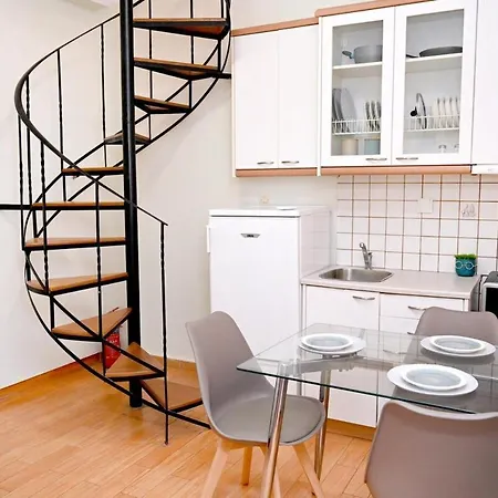 Lift Loft Syros 1 Minute From Square Apartamento Ermoupoli