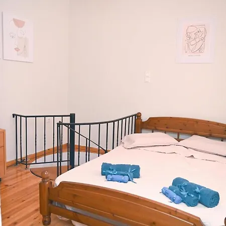 Lift Loft Syros 1 Minute From Square Ermoupoli