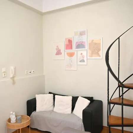 Lift Loft Syros 1 Minute From Square Apartamento Ermoupoli
